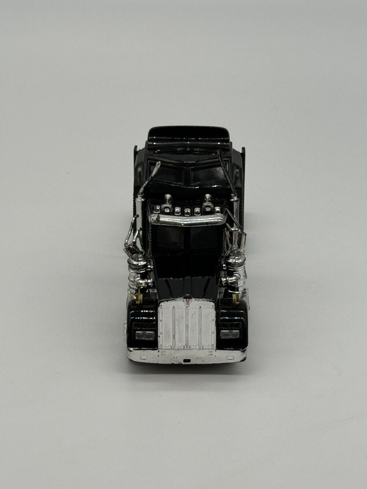 Vintage Kenworth Truck Semi Truck Black 1:32 Scale VTY