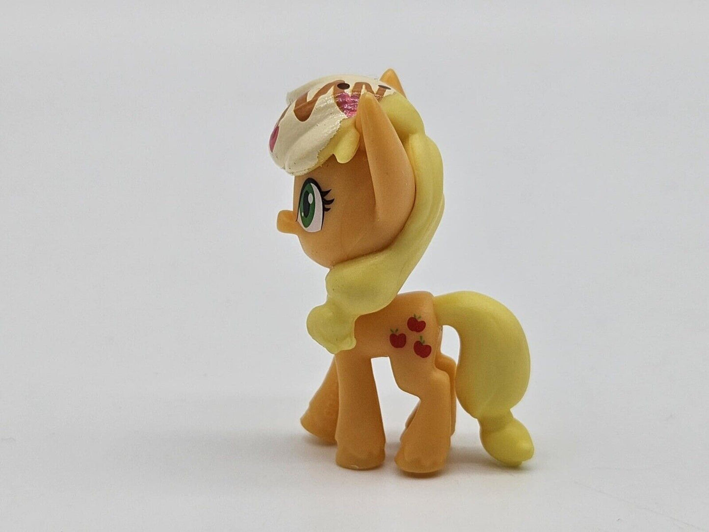 2020 My Little Pony G4.5 Unicorn Party Celebration 1.5" Applejack Figure RARE