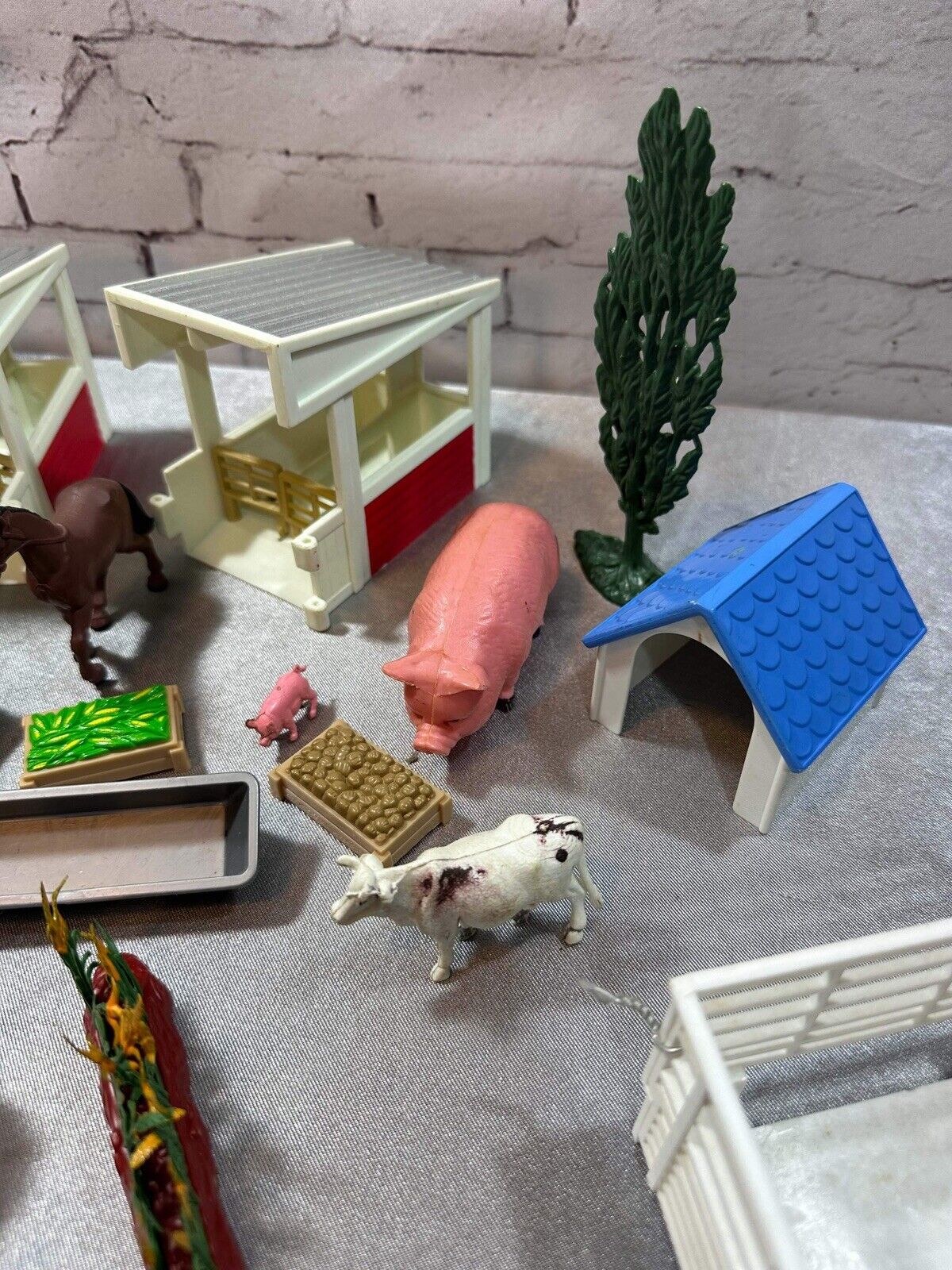 NEW Ray Country Life Farm Set LOT VTY 004