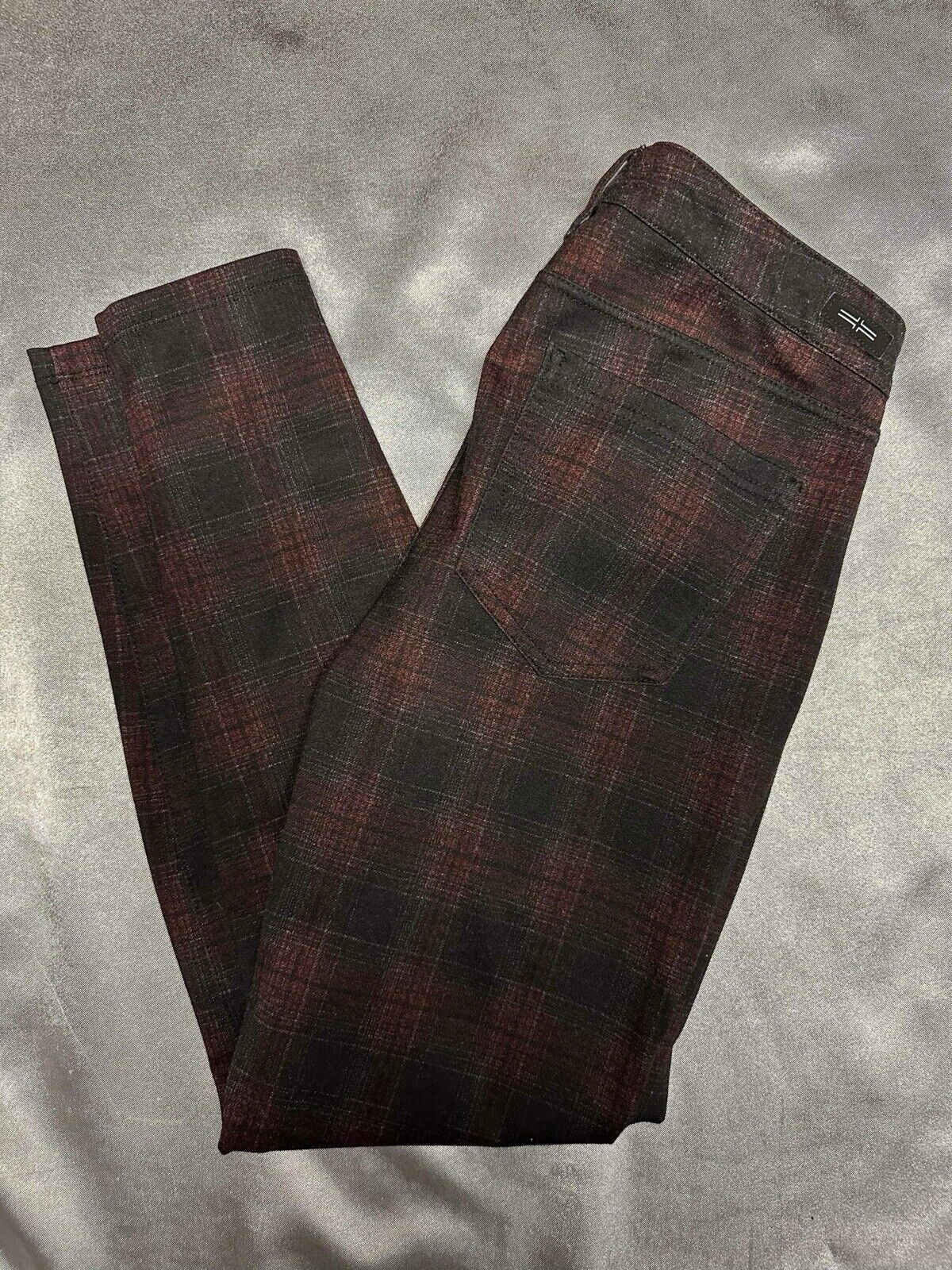 SIZE 8 Liverpool Plaid Dress Pants Women Burgundy/Black WCLTH