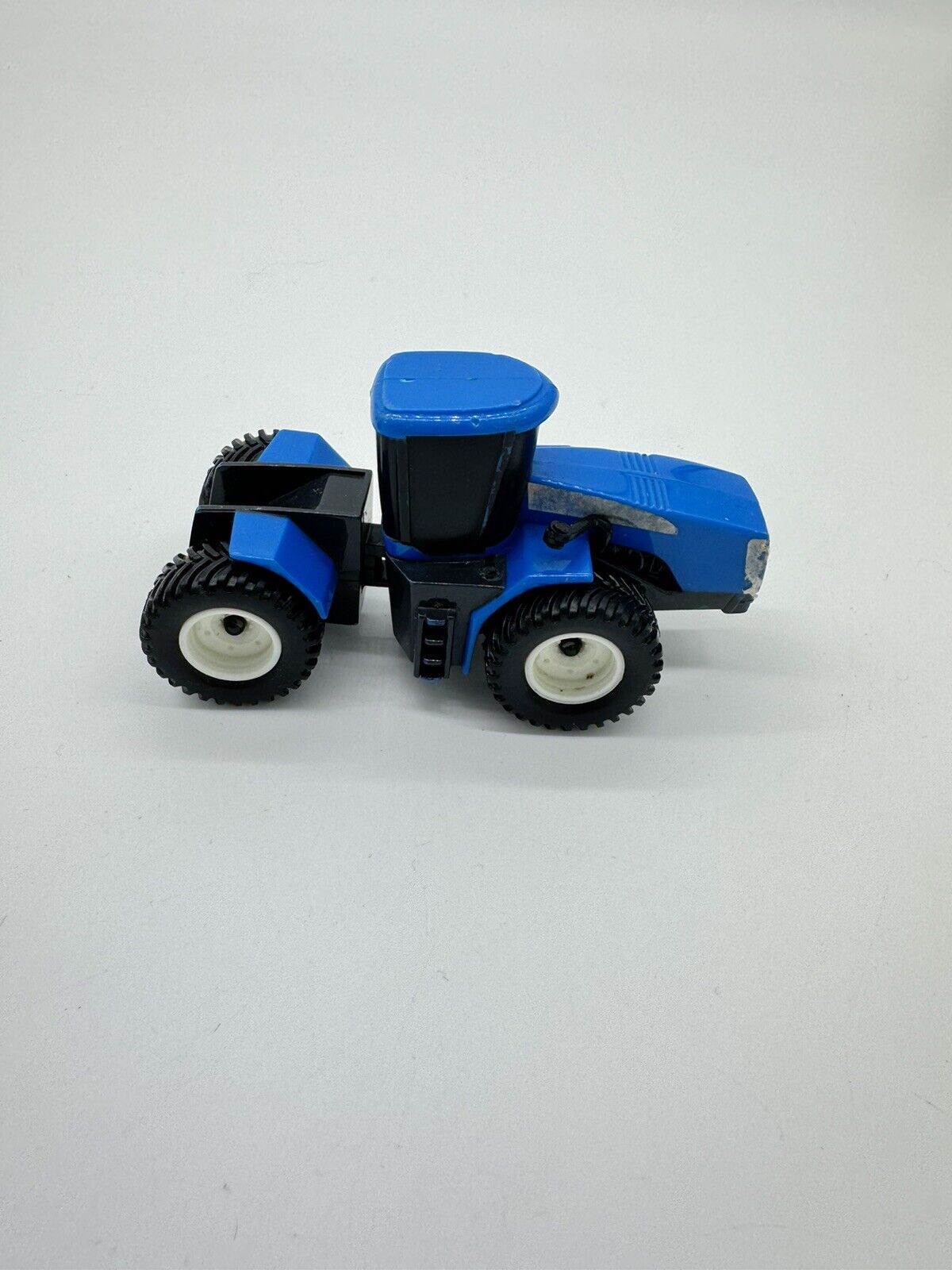 Vintage Tractors Farm Equipment ERTL