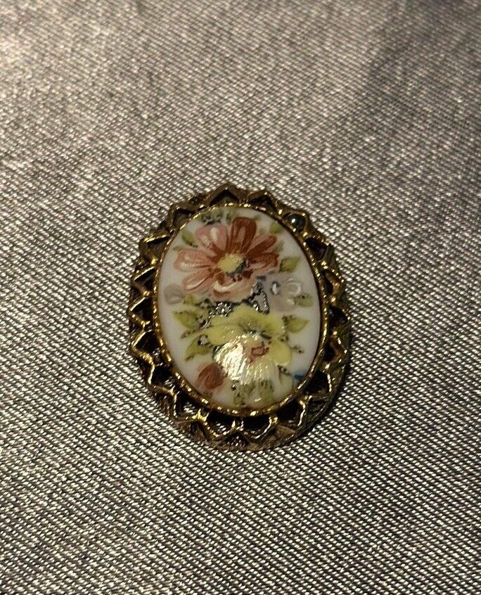Hand Painted Porcelain Brooch Oval Floral Vintage Pin Coquette Cottage VJWL