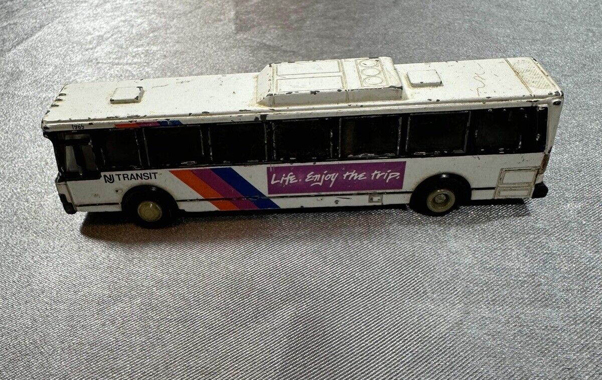 NJ Transit Diecast Bus 1995 Coach Metro Road Champs - 29 West Caldwell VTY