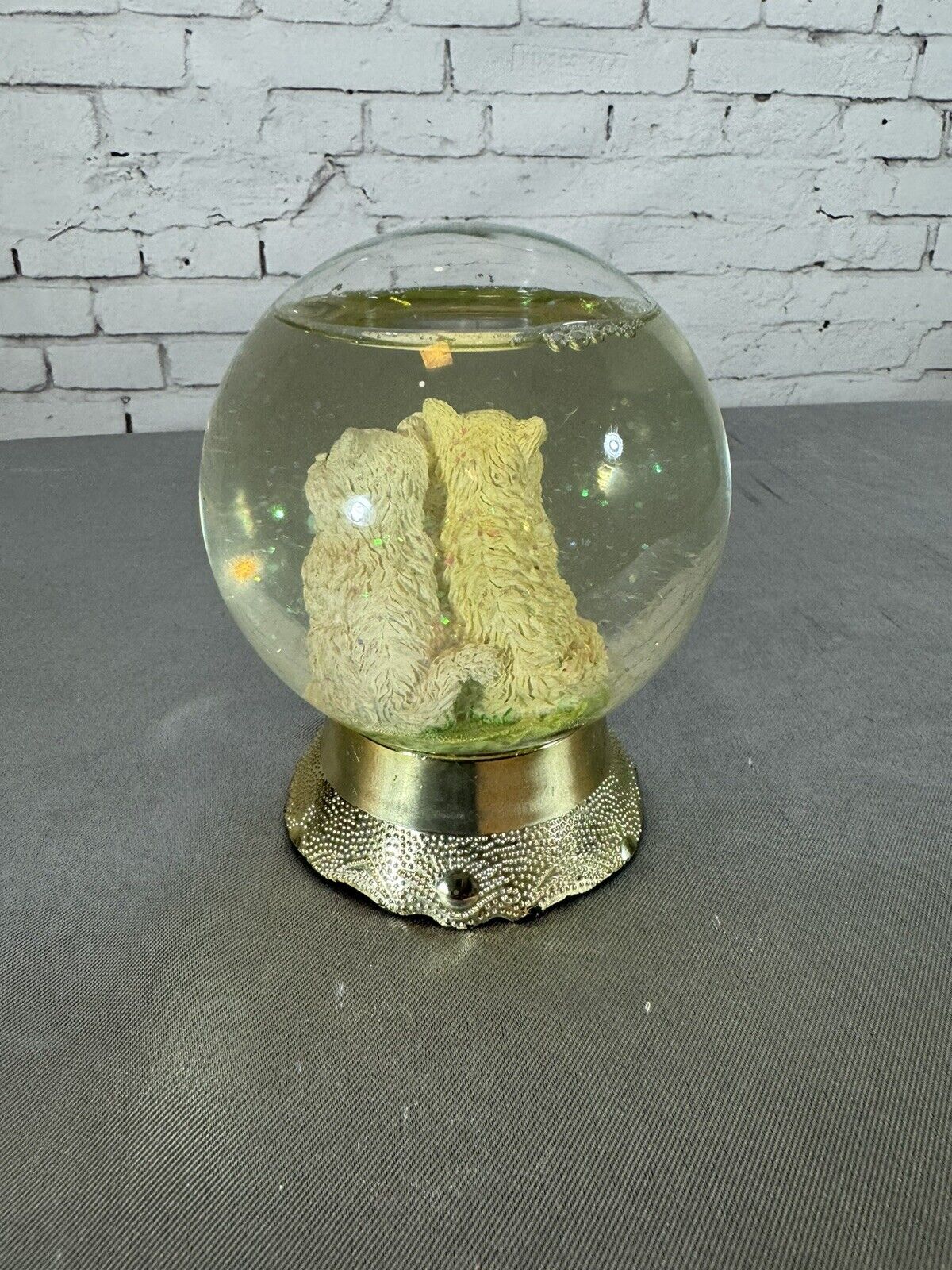 Vintage Eleco Kitten Snow Globe VHD