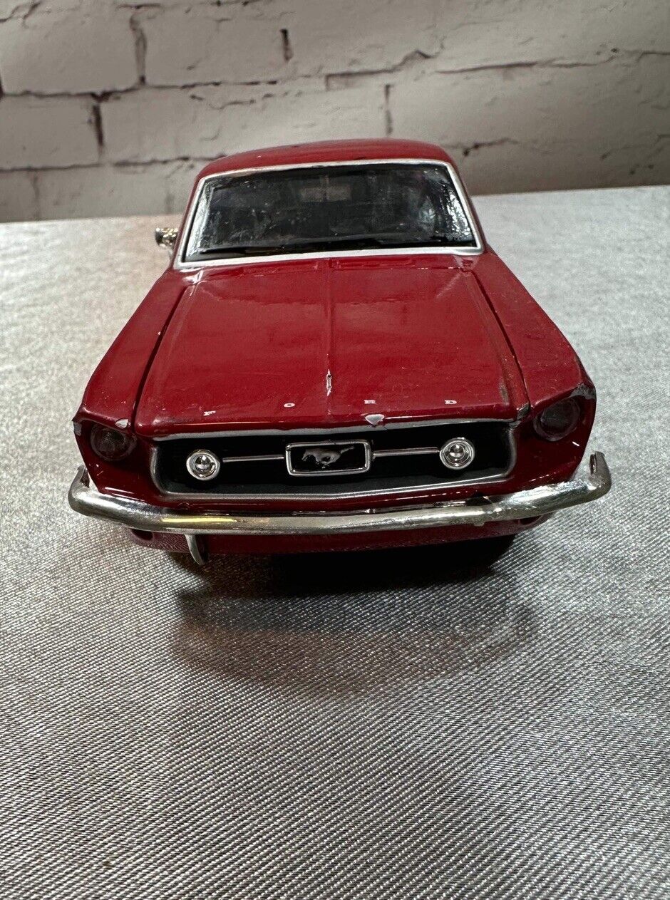 1967 Ford Mustang GT 1/24 Diecast Metal Model by Maisto RED VTY 002