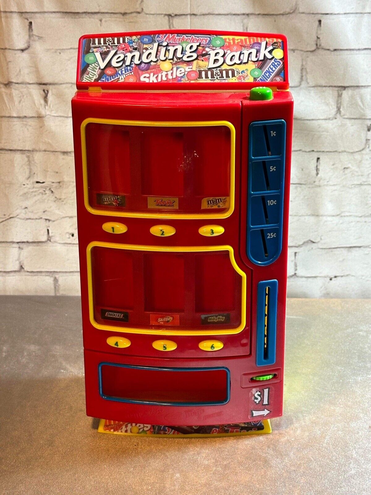 M&M's Candy Vending Machine Bank Snickers Twix Skittles Fun Size Mars VTY