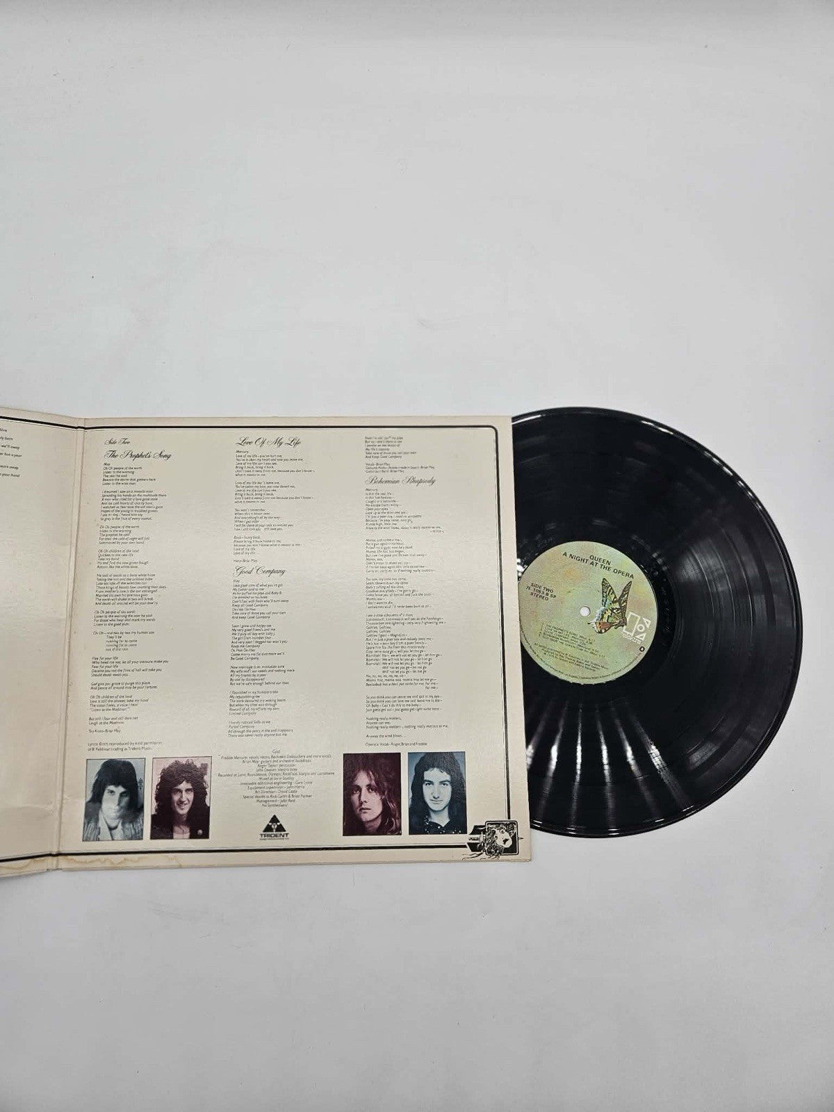Queen A Night at the Opera LP 1975 Original Gatefold w/ Inner Sleeve