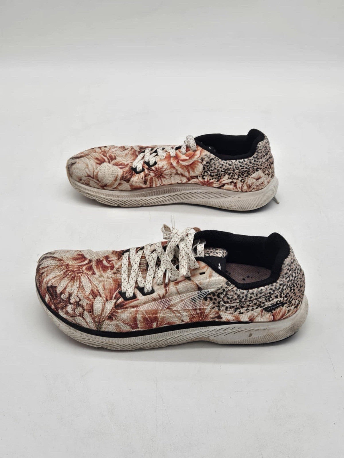 Altra Escalante 3 Fierce Alysia Montano Shoes Women Size 9 Floral Sneakers Run