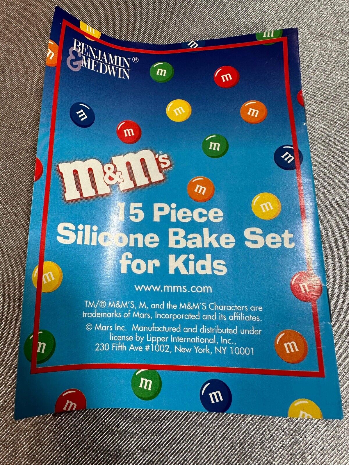 22 Pc M&M Baking Kit - Never Used - Fun Kids/Family Activity Set VCTY