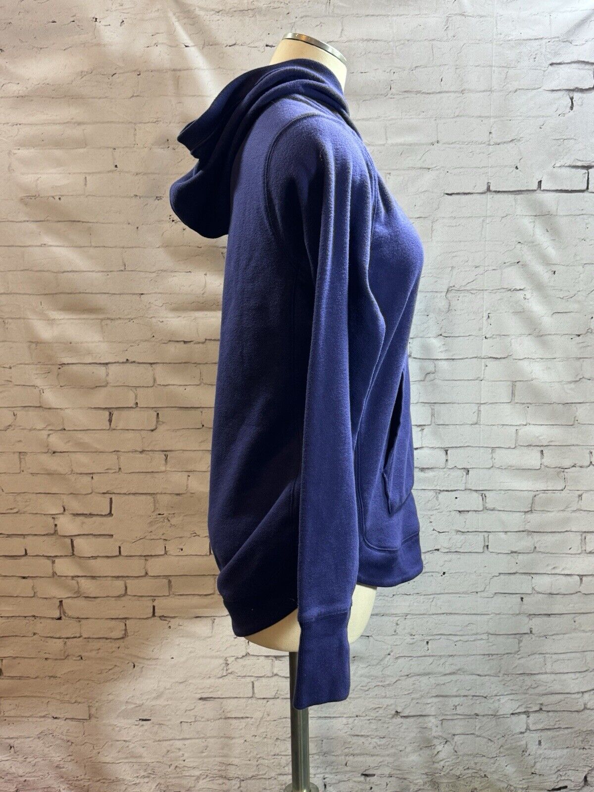 Deep Purple Tek Gear Womens Ultrasoft Fleece Hoodie Size Medium - WCLTH 001