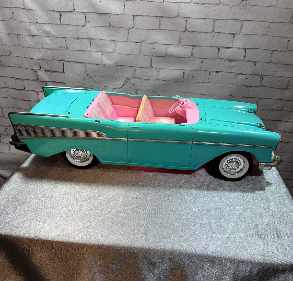 Vintage Barbie 57 Chevy Bel Air Convertible Mattel 1988 W/ Xtra Parts VTY
