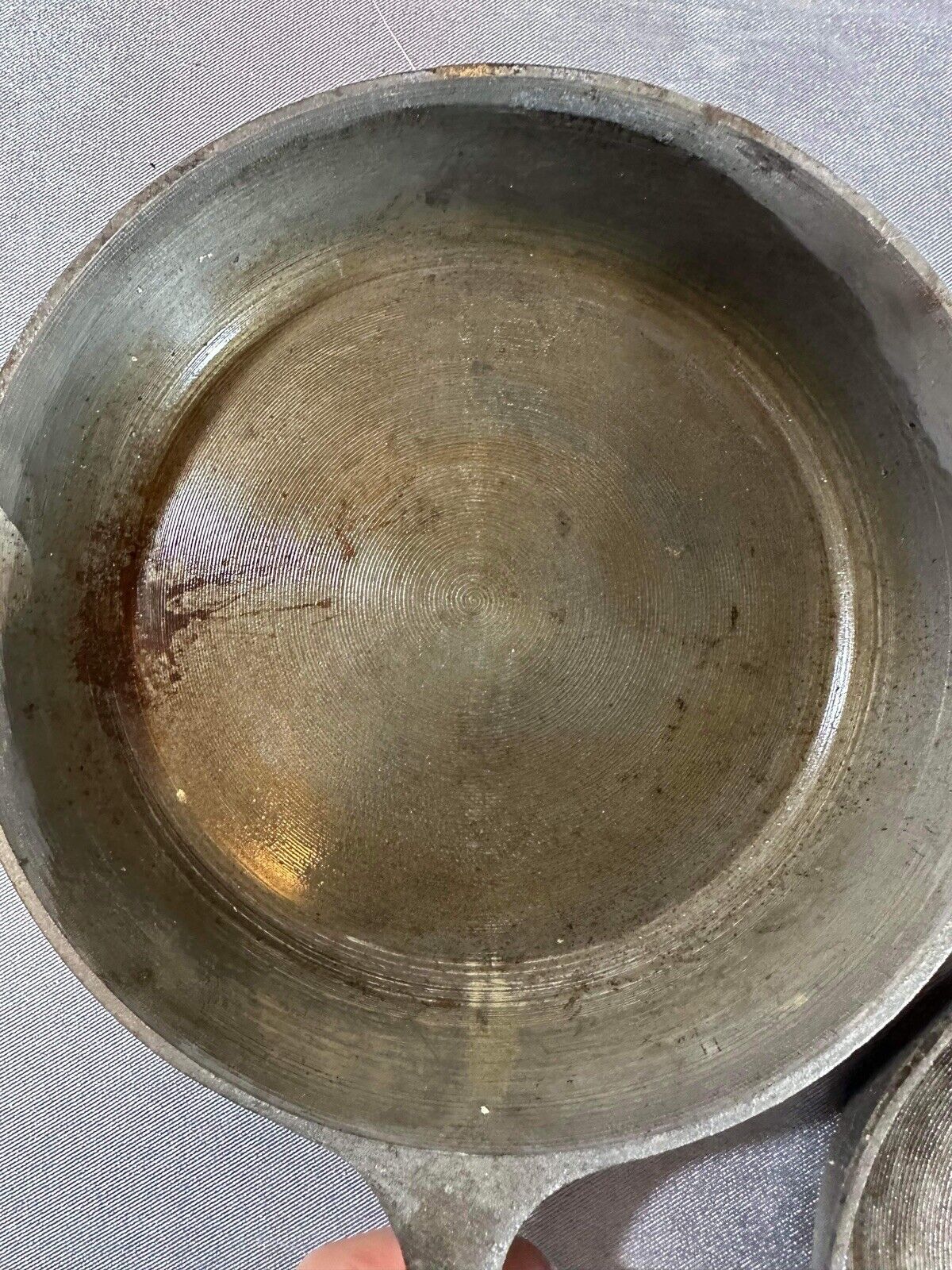 3 VINTAGE CAST IRON SKILLETS 6.5, 8 & 10 INCH