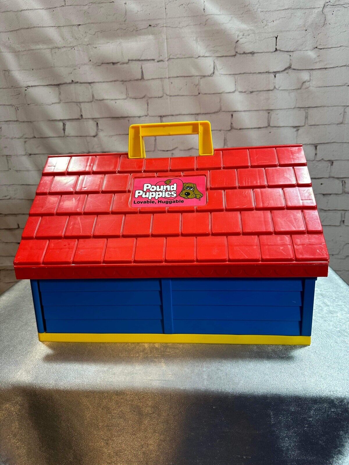 Vintage LOT 1980s Pound Puppies Dog House, 2 Lg Dogs, 3 Sm Dogs + Pound Kitty VCTY FNF