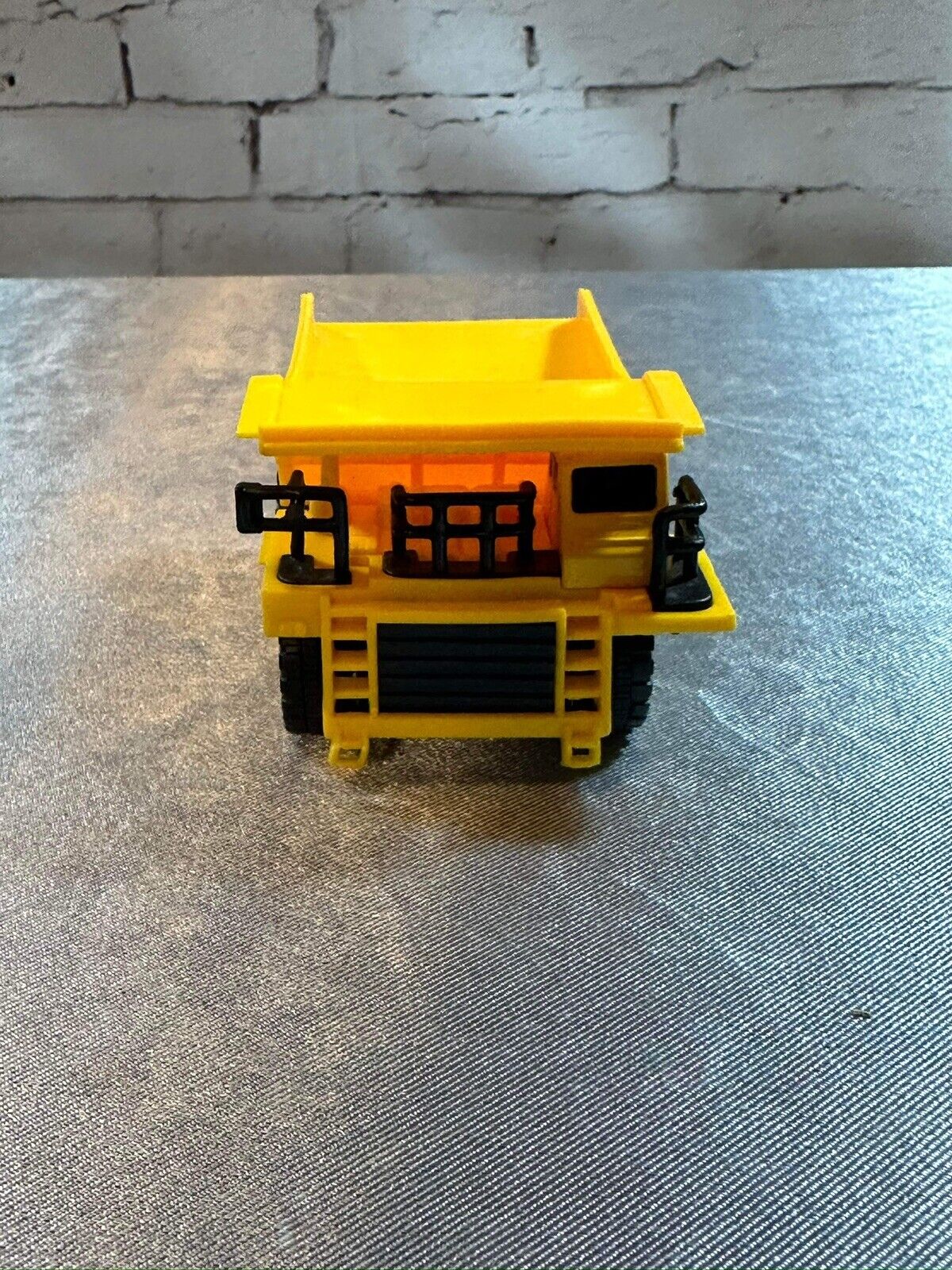 Vintage 1995 Toy State CAT Caterpillar Loader Dump Truck Lights Sounds VTY