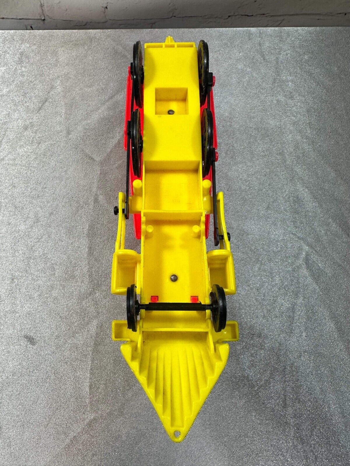Vintage Tim-Mee Toys 7676/81 Red & Yellow Plastic Steam Engine Train Toy VTY002