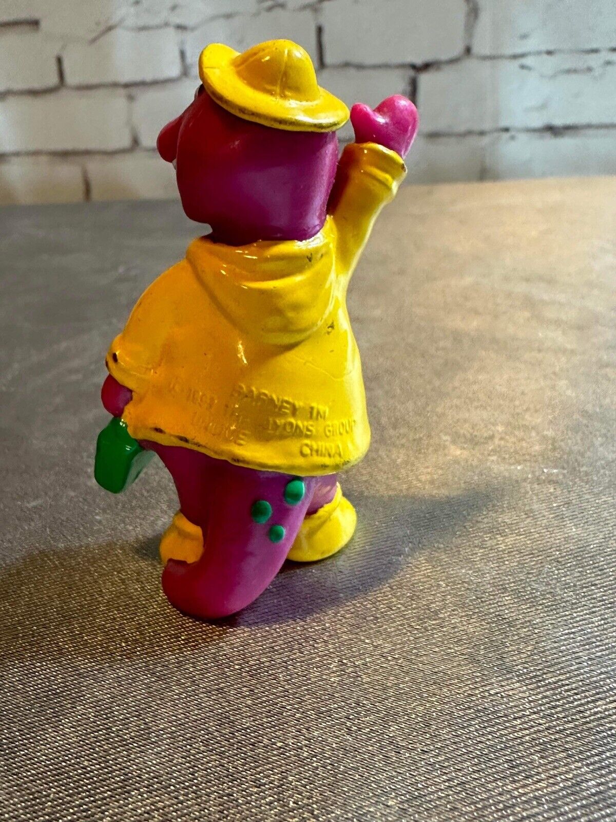 BARNEY in Raincoat 3" and Baby Bob PVC Toy VTY