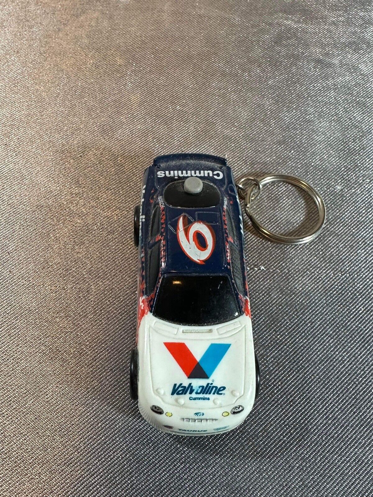 BSI NASCAR Talking Key Chain Mark Martin #6 Valvoline Ford Taurus 1998