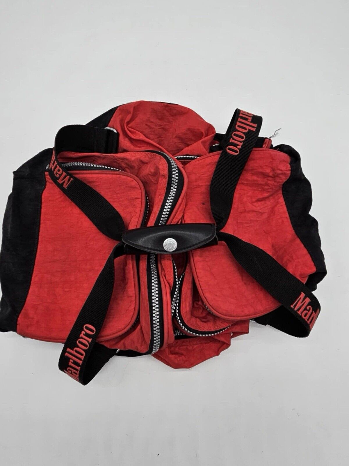 VTG Marlboro LOT ~ T Shirt, Jacket, Denim, Bags, Cook Book & Sleeping Bag Sz M