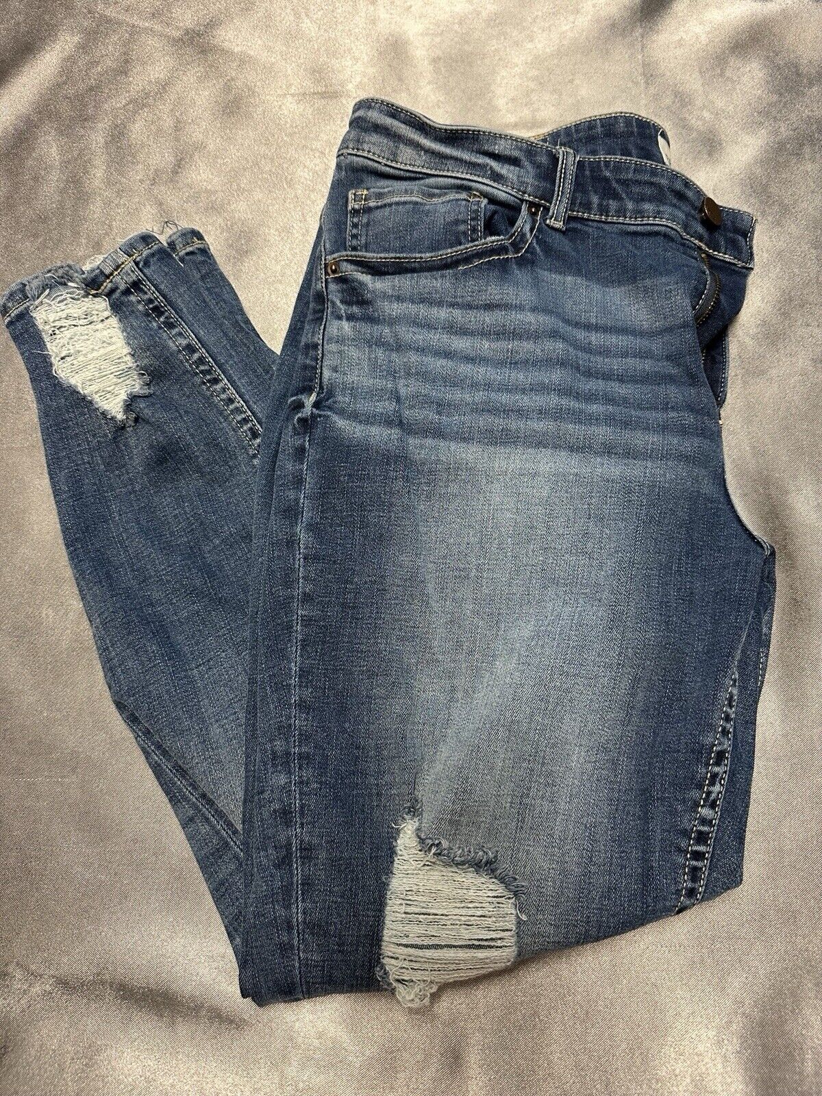 BKE Womens Jeans Sz 32 Payton Ankle Skinny Distressed WCLTH 001