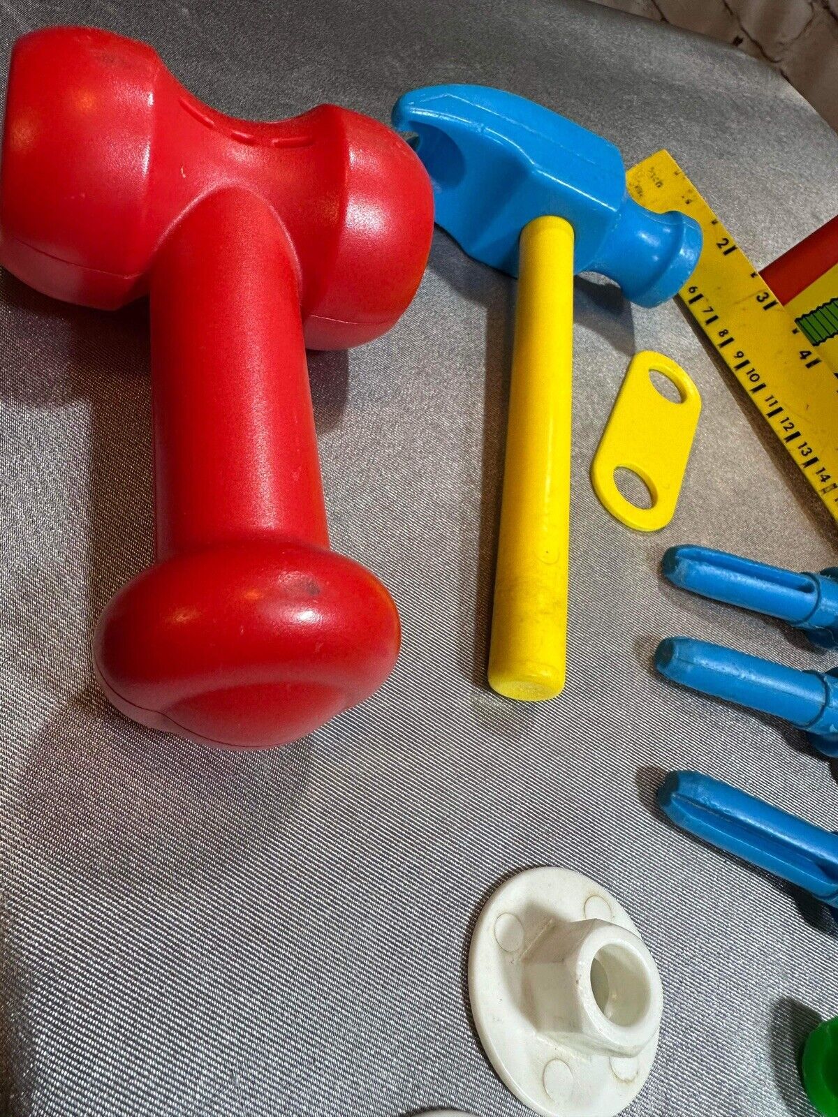 Fisher Price # 927 Wood Plastic Work Bench With Tools Ruler Hammer 1980 VTY FNF