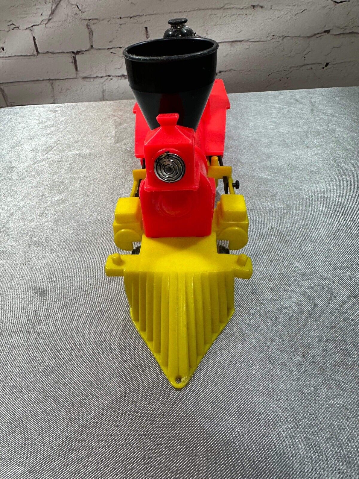 Vintage Tim-Mee Toys 7676/81 Red & Yellow Plastic Steam Engine Train Toy VTY002