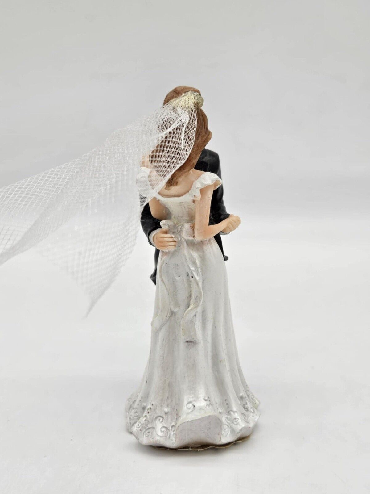 Vintage Romantic Groom Bride Resin Figurine Cake Topper Wedding