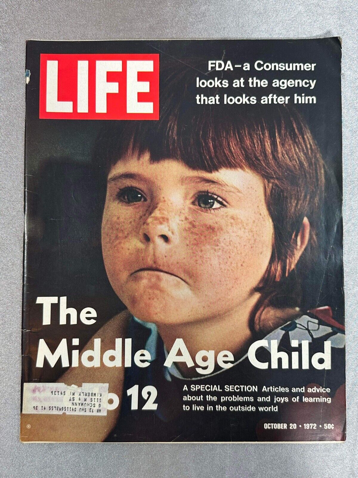 Life Magazine October 20 1972 The Middle Age Child 6 to 12 (5.5) Fine– (FN-) B&B