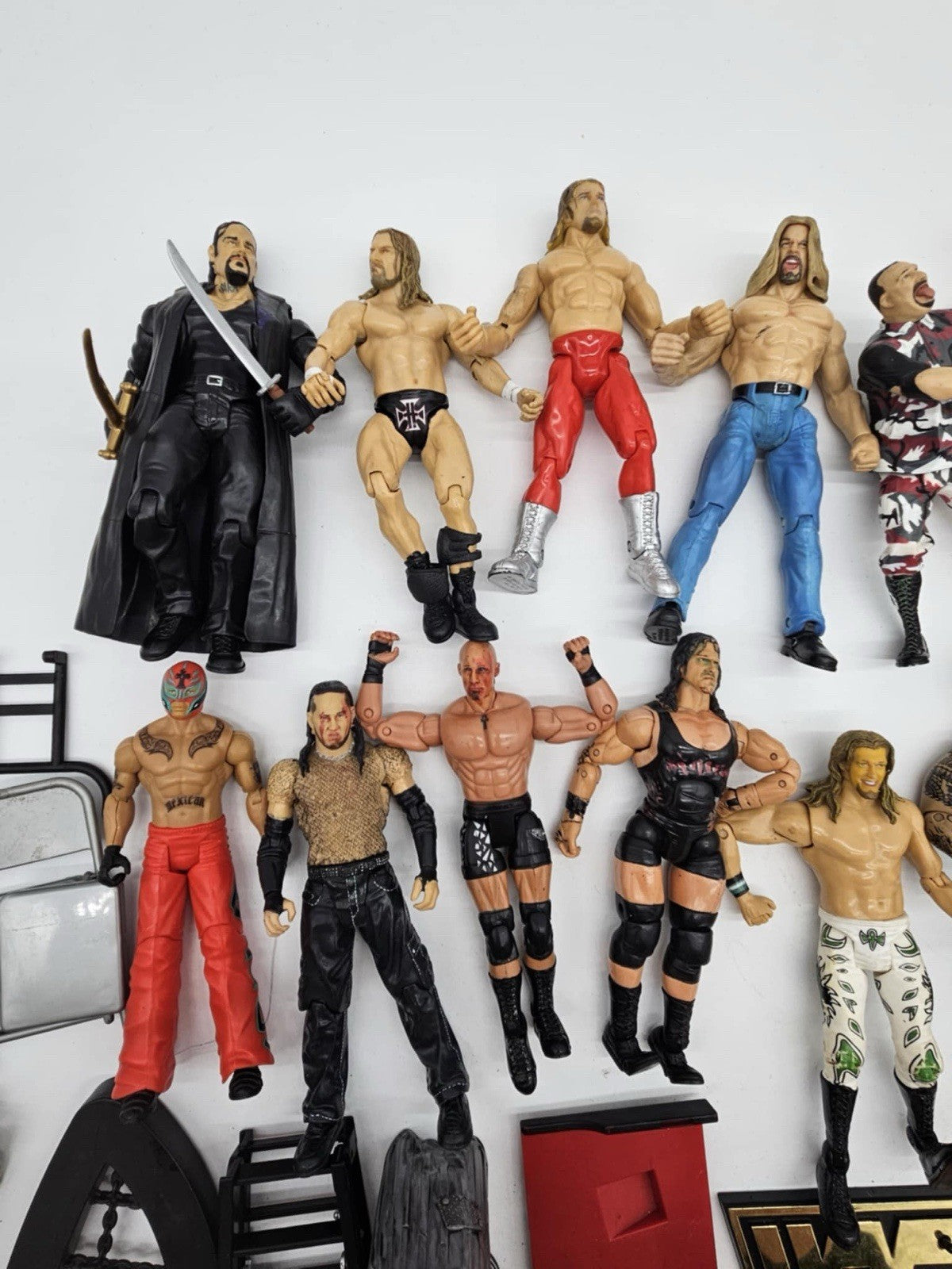 WWE WWF Vintage Wrestling Action Figure Lot w/ Accessories 