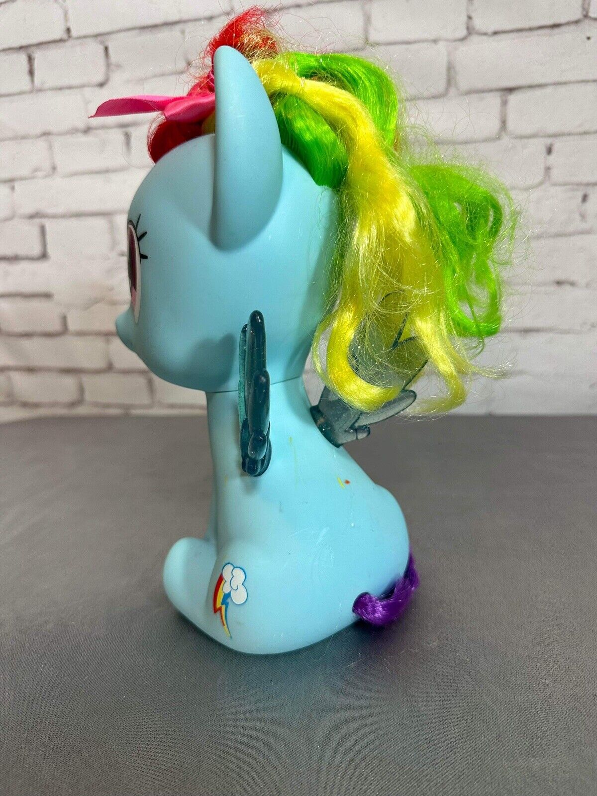 10" HASBRO 2016 BLUE RAINBOW DASH SITTING FIGURE LARGE MY LITTLE PONY