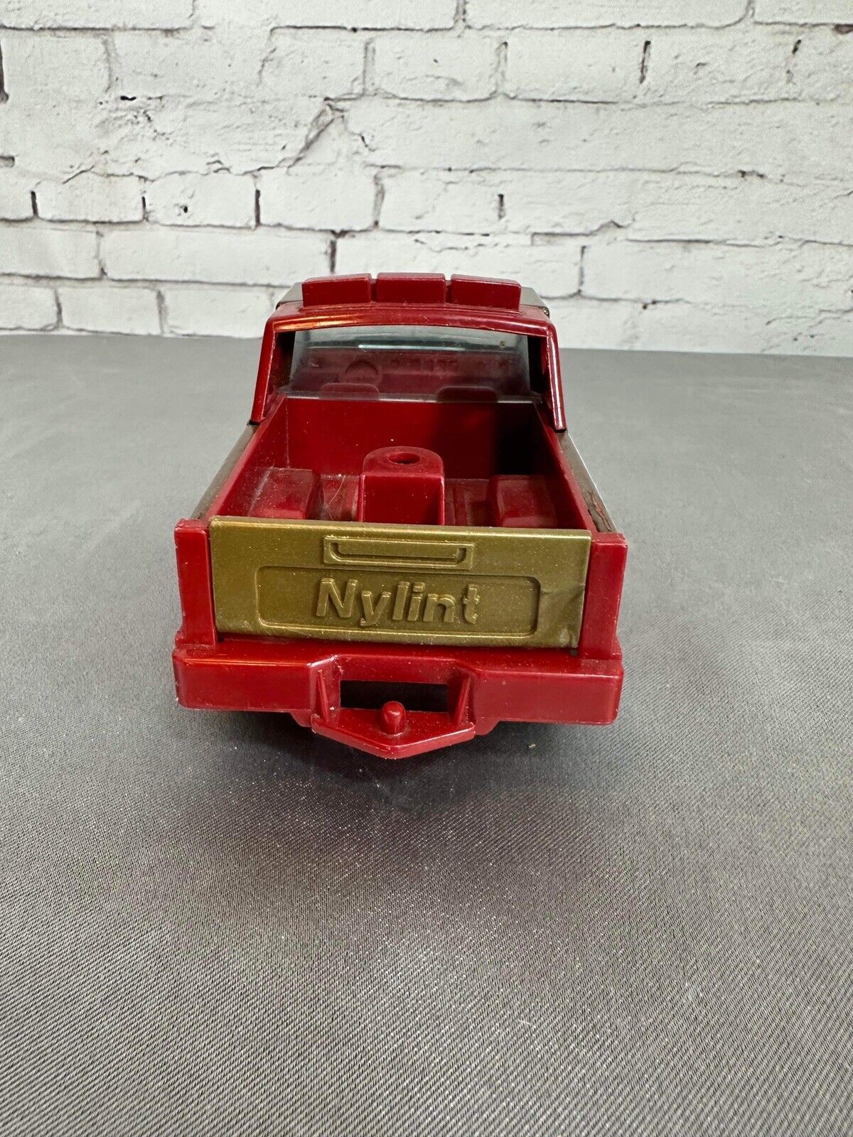 Vintage 1989 Nylint Stables 8" Pick-up Truck VTY