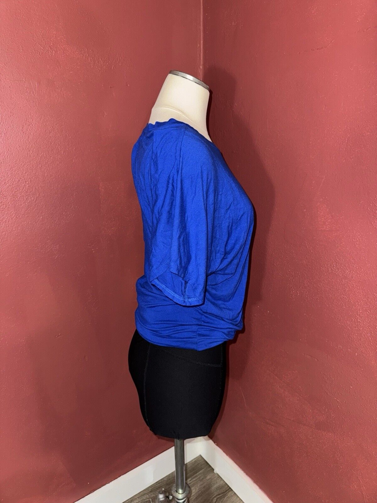 Women’s Free To Live SZ S Fitted Waistline Tunic Blue Short Sleeve Top WCLTH