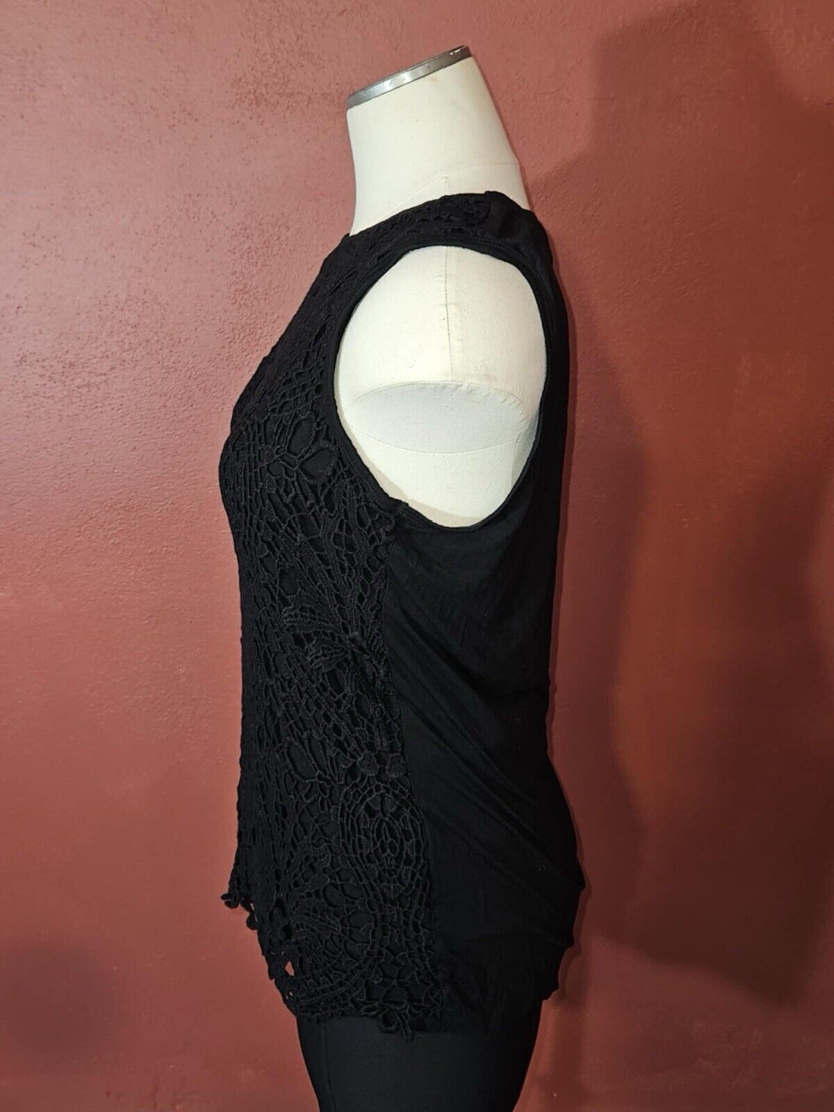 Charlie B Women's 100% Cotton Black Crochet Sleeveless Tank Top Size Medium