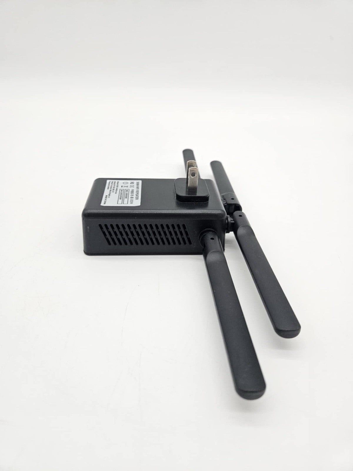 Netfun 300 Mbps WiFi Range Extender Black