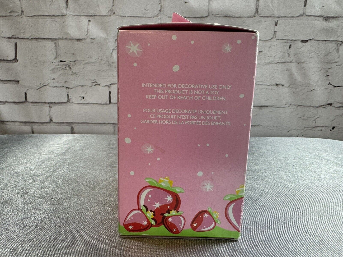 Strawberry Shortcake Holiday Ornament 2004 American Greetings Gift VCTY TNO
