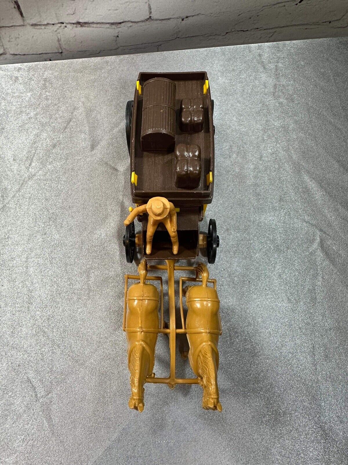 Vintage Wells Fargo Stage Coach Plastic Western Cowboy VTY