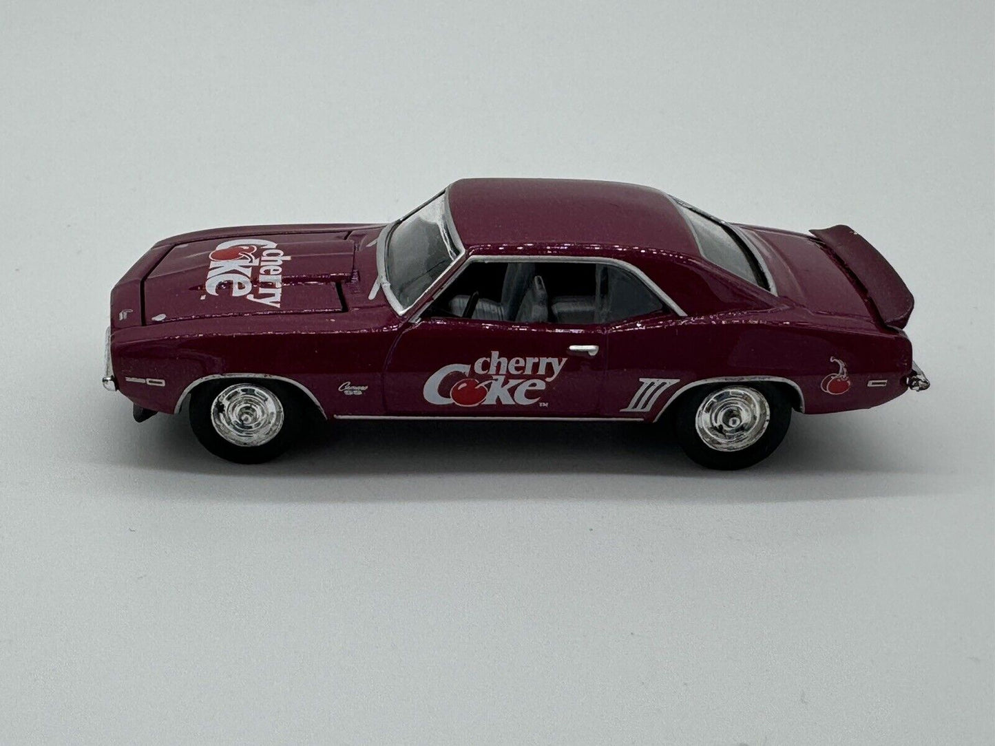 1969 69 CHEVY CHEVROLET CAMARO SS RS CHERRY COKE 1:64 SCALE DIECAST MODEL CAR