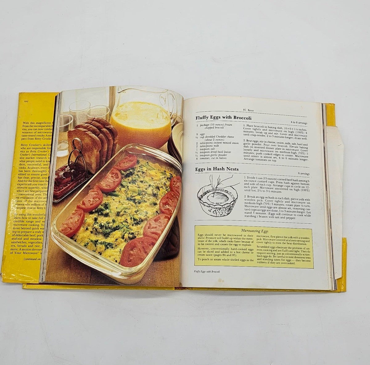 Vintage 1981 Betty Crocker's Microwave Cookbook Recipe Book Hard Cover