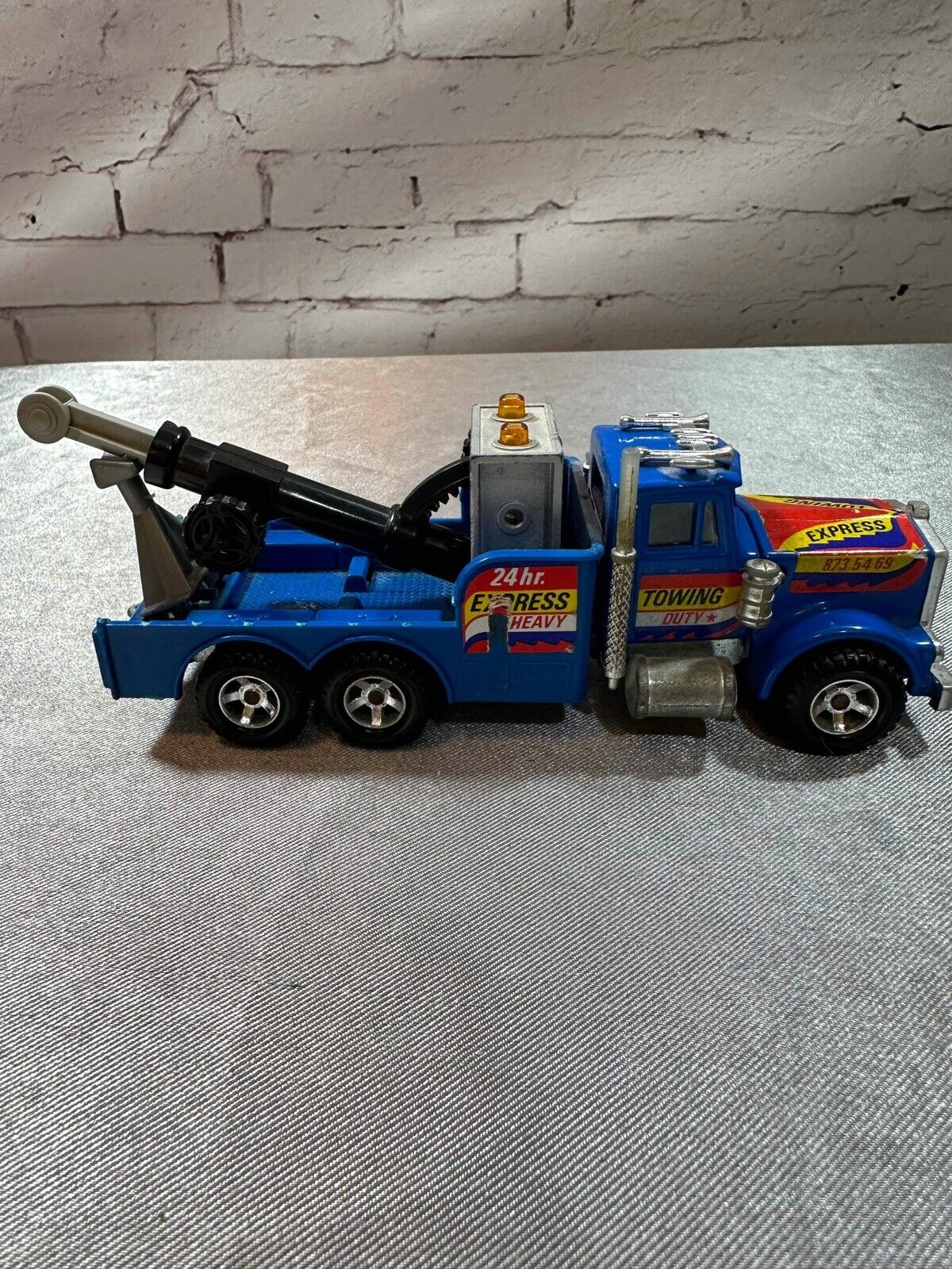 Car Miniature Majorette« Tow Truck Kenworth » IN Good Condition