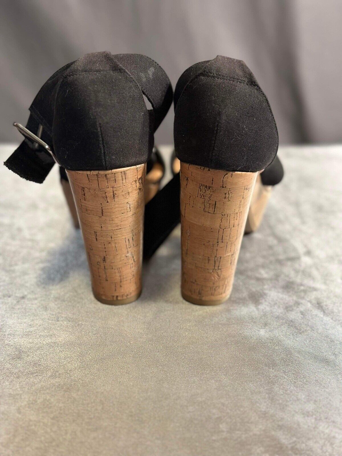 Block heels American Eagle - Sz 9 WCLTH