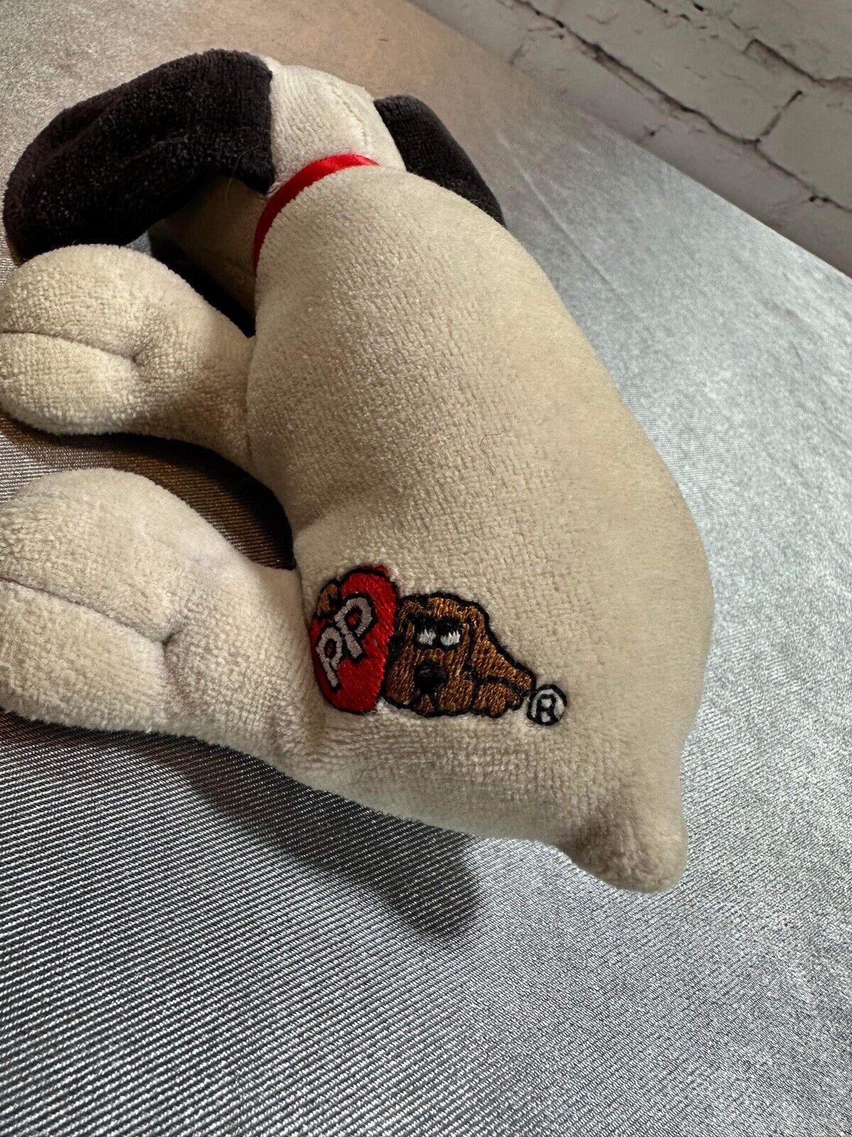 Vintage LOT 1980s Pound Puppies Dog House, 2 Lg Dogs, 3 Sm Dogs + Pound Kitty VCTY FNF