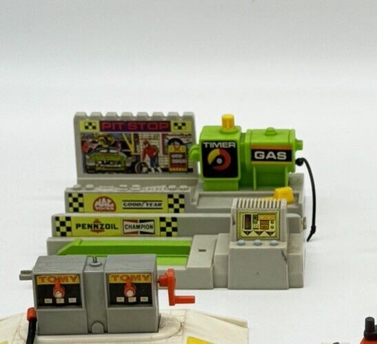 TOMY Pocket Car World Lot of 4 Stations