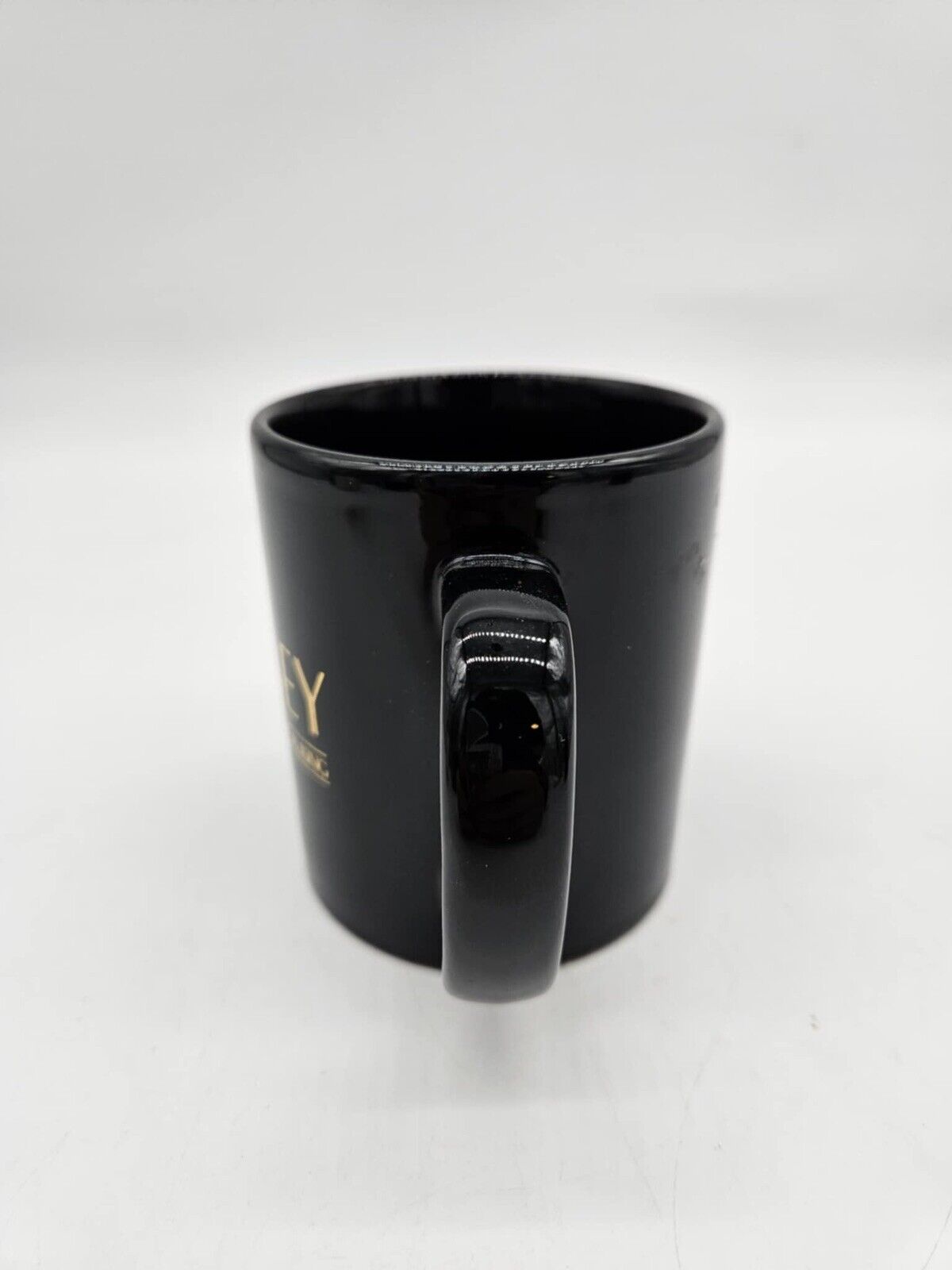 2 VTG Odyssey A Taste of World Class Cruising Chicago Yacht Ceramic Coffee Mugs