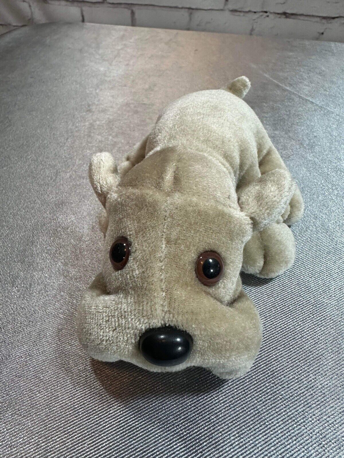 Vintage LOT 1980s Pound Puppies Dog House, 2 Lg Dogs, 3 Sm Dogs + Pound Kitty VCTY FNF
