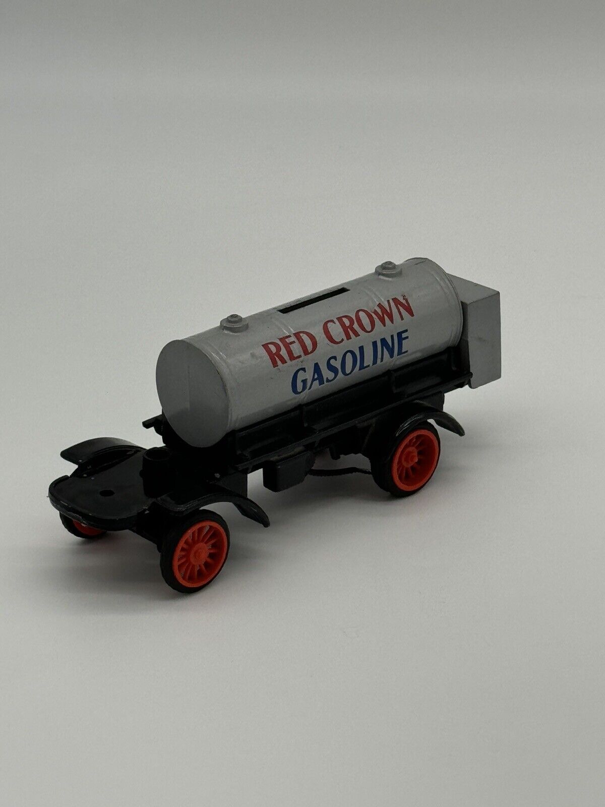 Ertl Red Crown Gasoline 1925 Kenworth Tanker Truck 1/30 Diecast Coin Bank VTY
