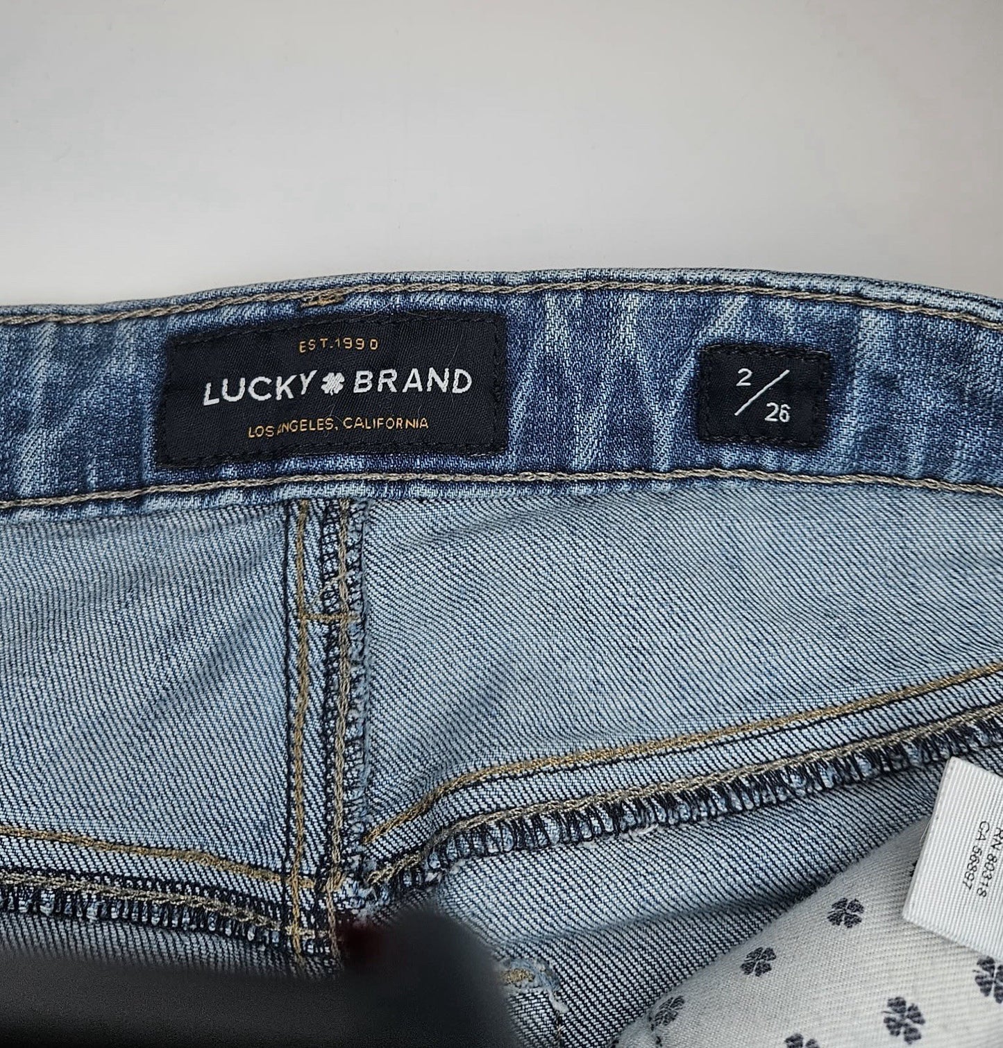 Lucky Brand Distressed Skinny Jeans Womens Size 2/26 Light Wash Patched Stretch