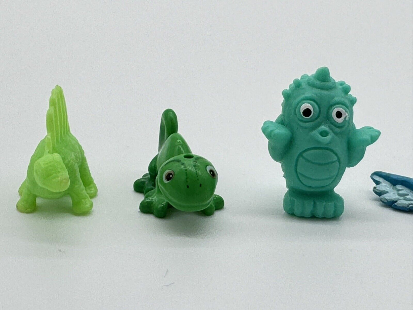 13 Count of MINI Animal Figurines, Collectible Toys Shelf Window Desk Diorama 