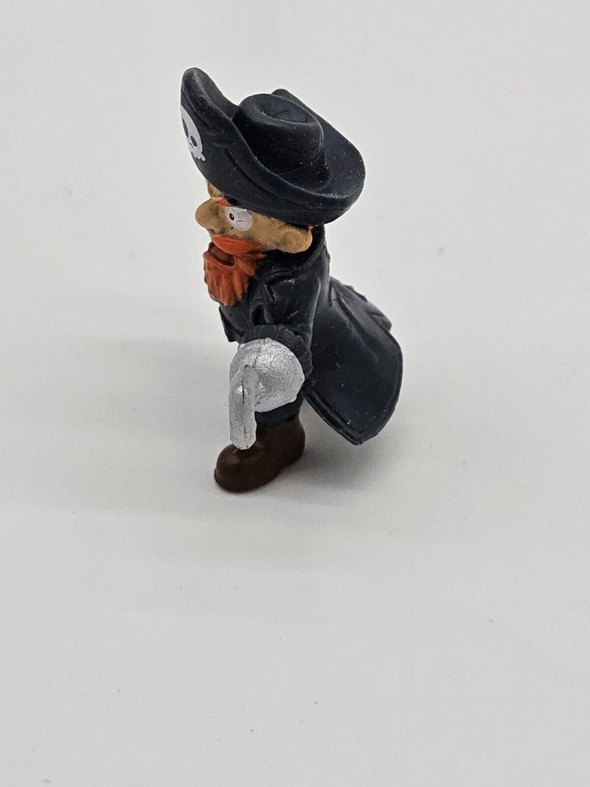 Zuru Smashers Dino Island EXCLUSIVE RED BEARD PIRATE Mini Figure