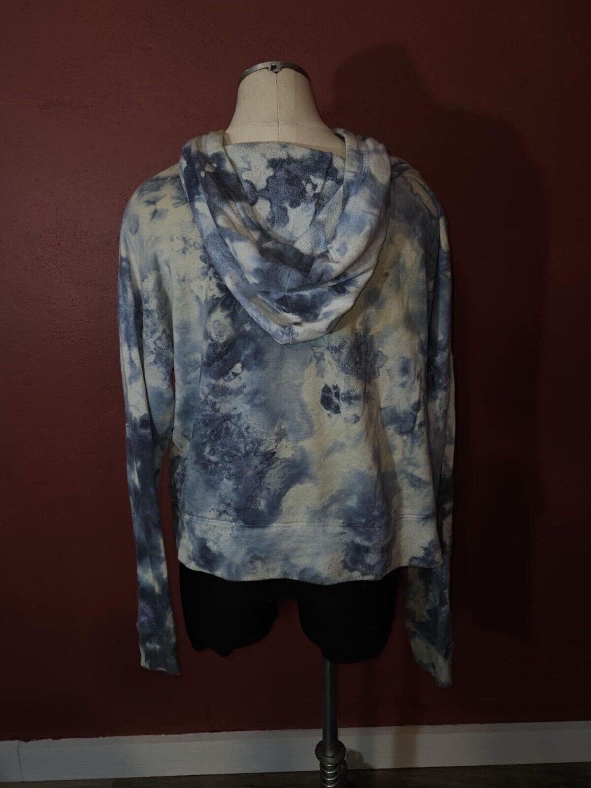 Crop Cloud Tie-Dye Design Pullover Hoodie - White, Grey, Blue Smoke WCLTH