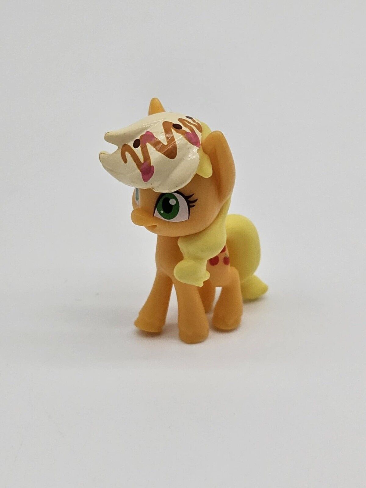 2020 My Little Pony G4.5 Unicorn Party Celebration 1.5" Applejack Figure RARE
