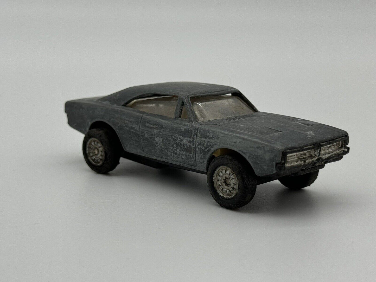 1970 70 DODGE CHARGER BARN FIND 1:64 SCALE COLLECTIBLE DIECAST MODEL CAR 006